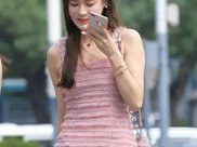 女孩们都想让自己最美的身姿展现出来，紧身裤让你成为瞩目的焦点