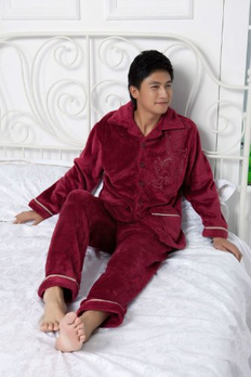 樱蒂婉<em>妮</em> 2013秋冬<em>珊瑚绒睡衣</em>套装高贵休闲男