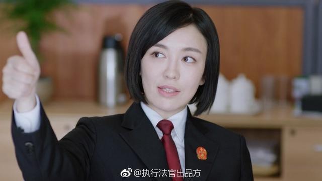 吕佳容盛世美颜在《执行利剑》中瞬间崩塌，假发造型被骂一个暑期