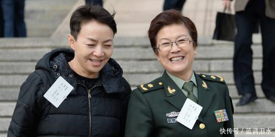 女星带孕拍戏:杨幂拍哭戏崩溃,baby猛灌凉水,流