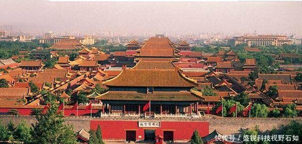 中国公认的四大古建筑群,北京故宫居榜首,有两