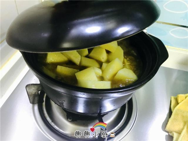 把牛肉这样做,大人小孩都喜欢吃,大年做一盘,最先被光盘