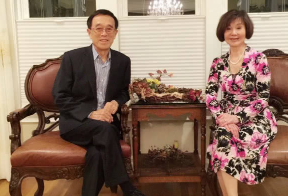 归亚蕾近照:曾是最年轻的金马影后,与丈夫金婚