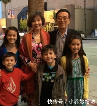 归亚蕾近照:曾是最年轻的金马影后,与丈夫金婚