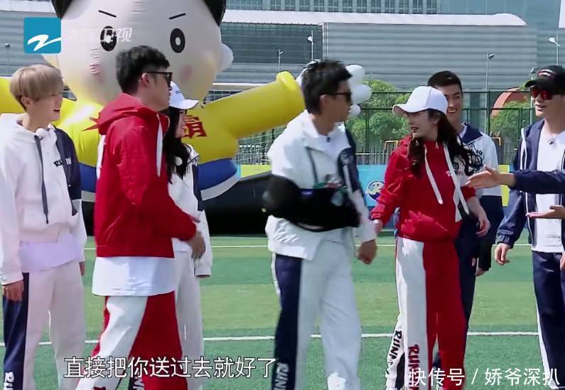 邓超胳膊受伤,陈赫为了杨幂怼了他一次,鹿晗却