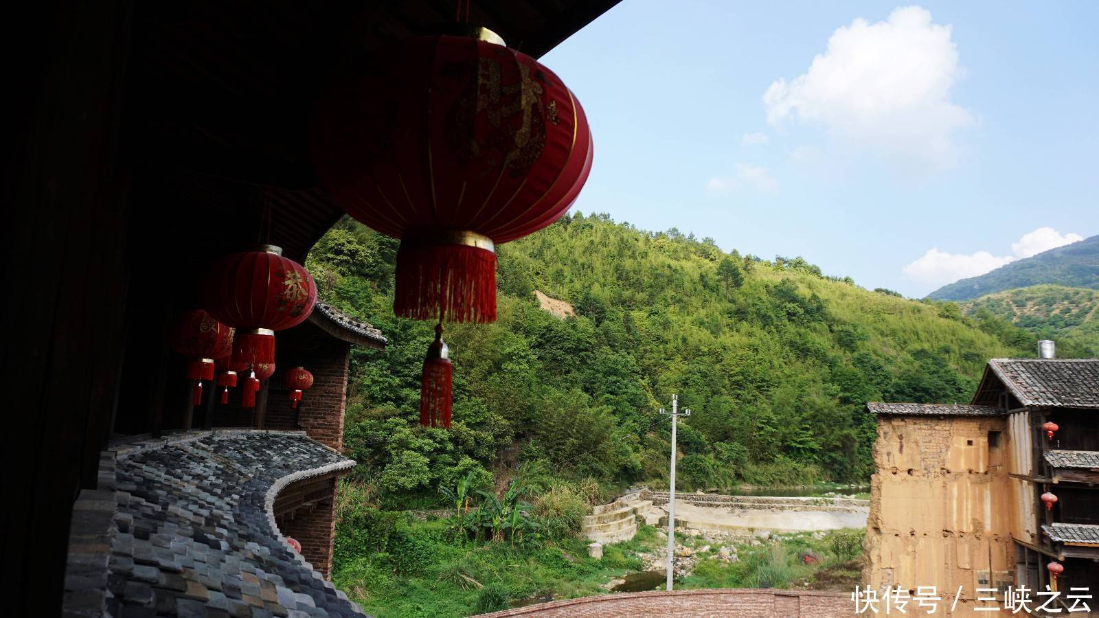 中国古建筑的一朵奇葩，福建永定土楼，神奇的山区民居冬暖夏凉