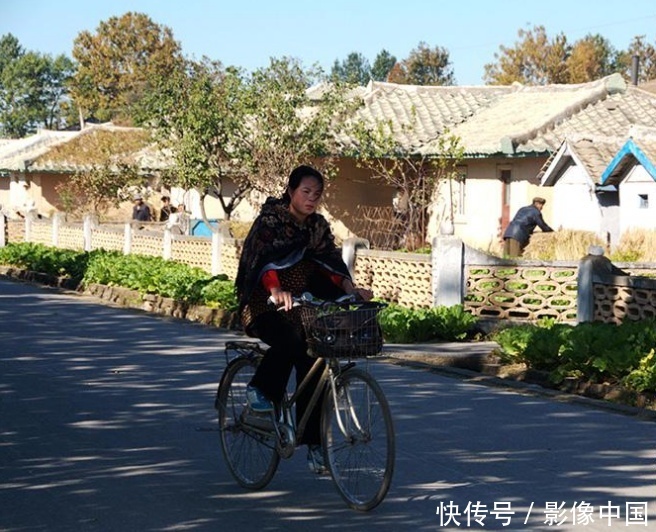 朝鲜农民过的日子，妇女和孩子们印象深刻