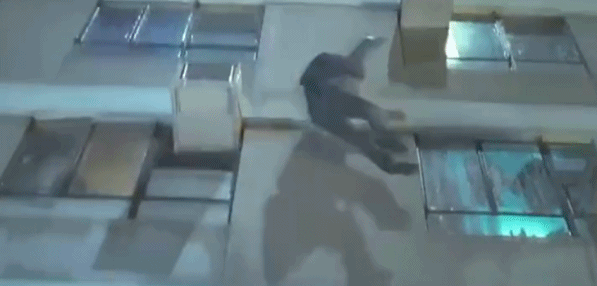 能让成龙24小时不喝水的《机器之血》,到底有多厉害