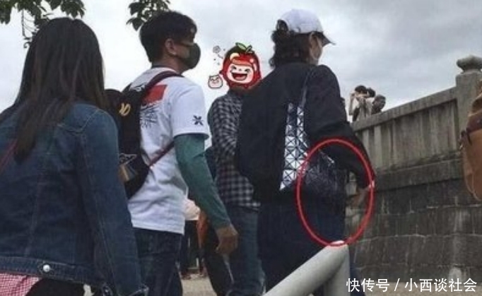 刘诗诗怀孕后首露面,挺着大肚子心情不错,网友