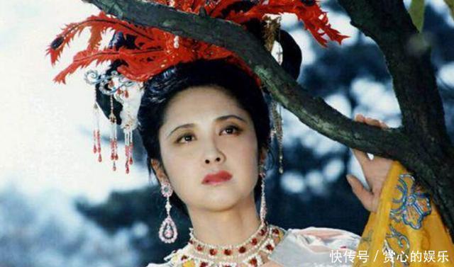 国家一级演员,年轻时美过香港女星,现在66岁依