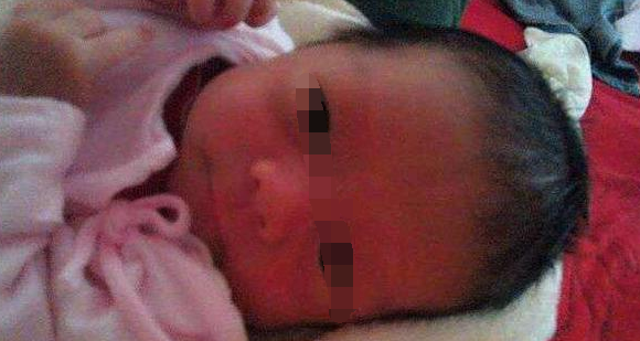 24岁孕妇分娩忽然大出血,被迫说出事实真相后,老公怒斥:离婚!