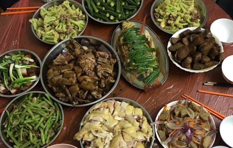 乡下婆婆来家里一吃饭就吐,带她去医院检查,护