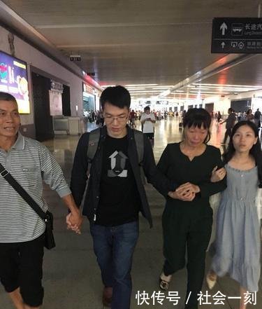 失联9年高考状元回家父母过高的期望值,压垮了