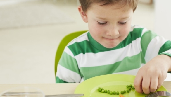 宝宝吃鱼肝油的最佳时间,是早晨还是晚上?孕妈