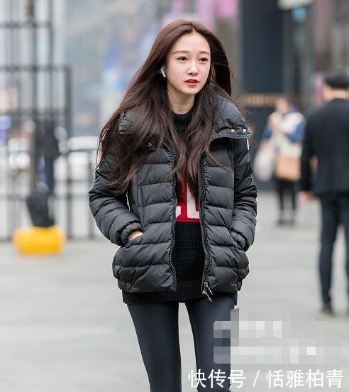 年轻女孩冬日新穿搭,露腿露脚踝很普遍,光看着