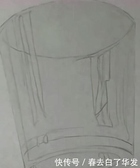 00后美术生晒出满分作业,王者般的操作,网友差