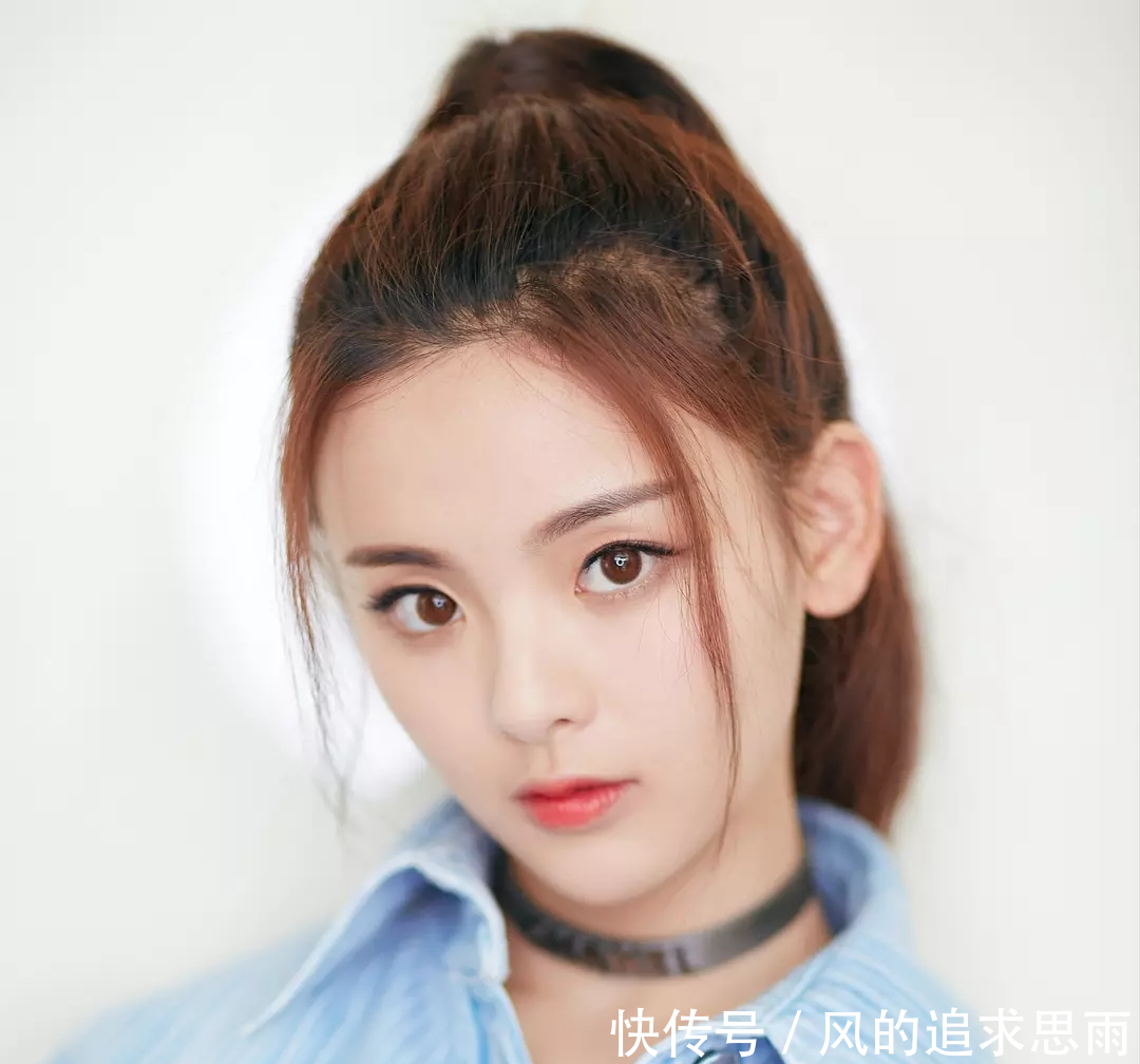 杨超越家境探访结果是真贫穷,但网友已经不买