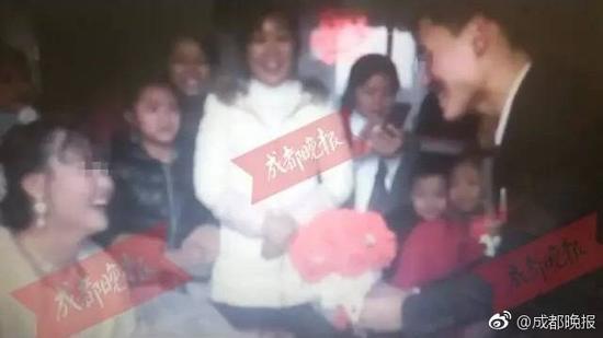 新娘要8800元下车钱被新郎暴打真相是什么?谣言是从哪里传出来的(2)