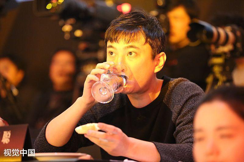 王思聪都想签约的女人! 网红一姐因为p图走红