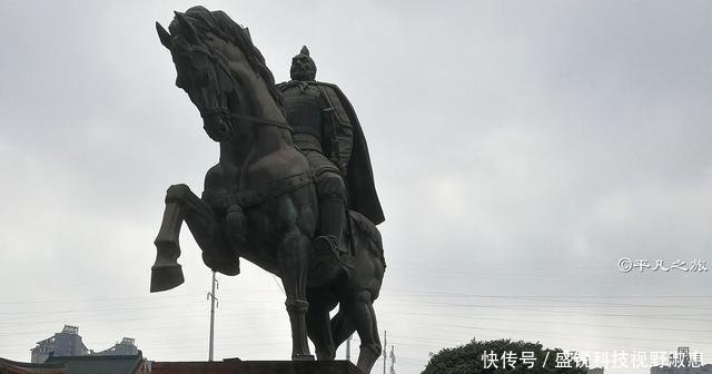 重庆巴国城仍是展示巴文化的地方,巴蔓子将军