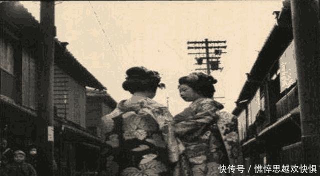 日本投降后,有10多万女人留在了东北,后来这群