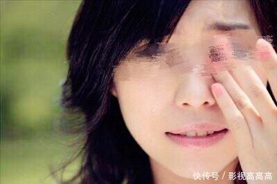 结婚前一晚,准婆婆车祸瘫痪,男友拿出张卡听完