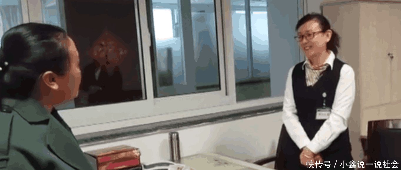 女子买的衣服写着死亡, 怒找商家退货, 服务员