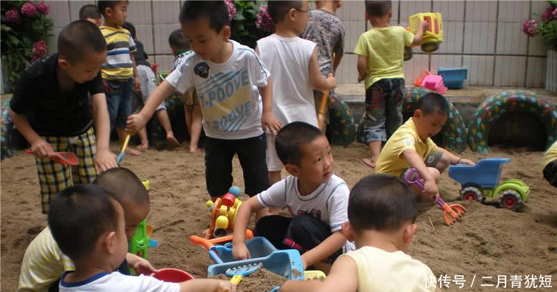 幼儿园老师在群里被质问,家长说要去教育局投