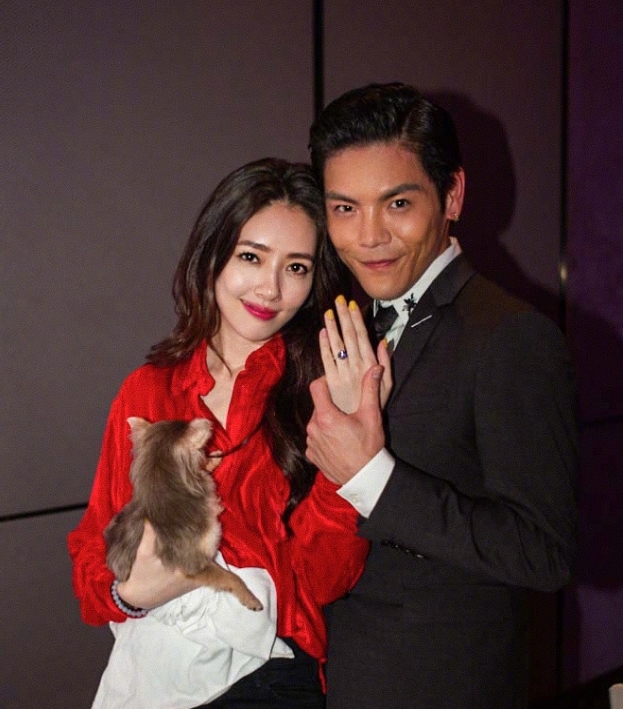 向佐带郭碧婷日本度假,微博账号却被盗取,还恶