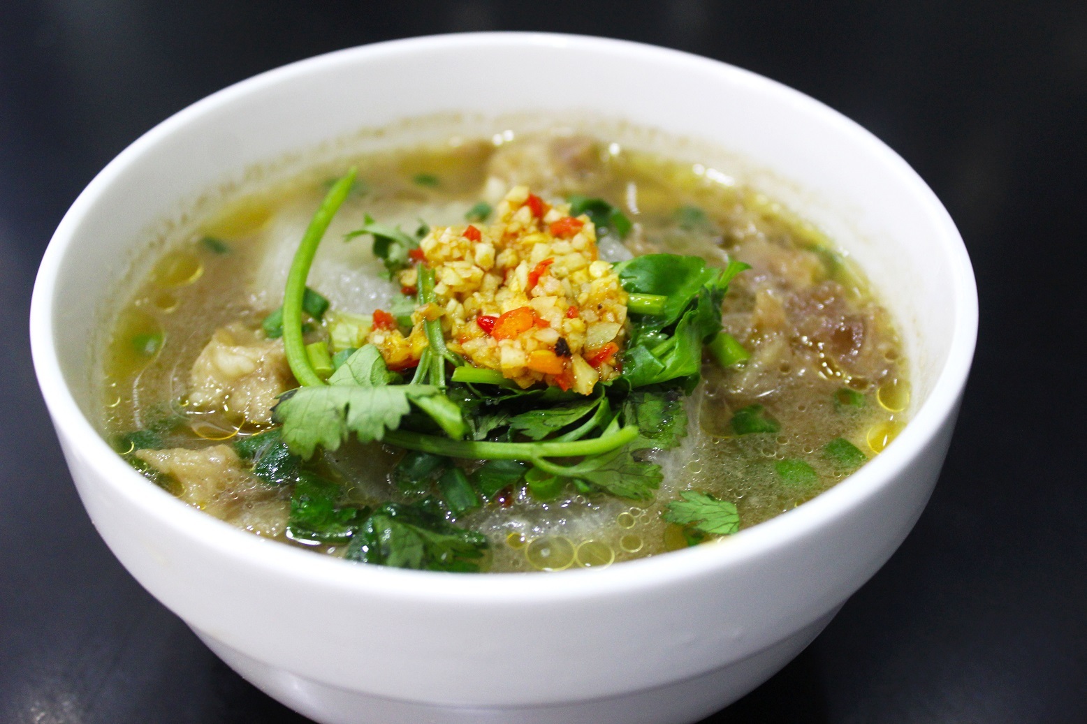 夏季好吃的萝卜牛杂,广州煌旗小吃培训学校!