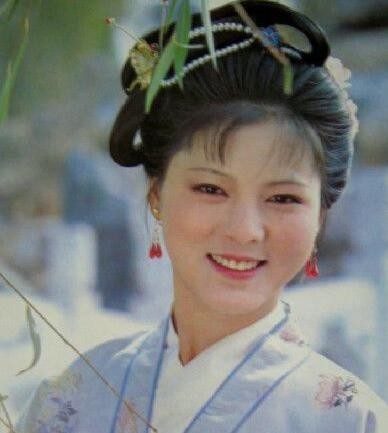 85版红楼梦袭人扮演者_360问答