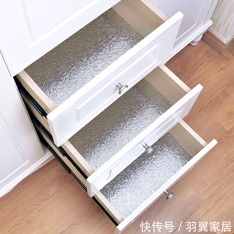 为什么有钱人在橱柜上铺一层锡纸?听老师傅分析,懊悔知道晚了! 第1张 为什么有钱人在橱柜上铺一层锡纸?听老师傅分析,懊悔知道晚了!-家居窝