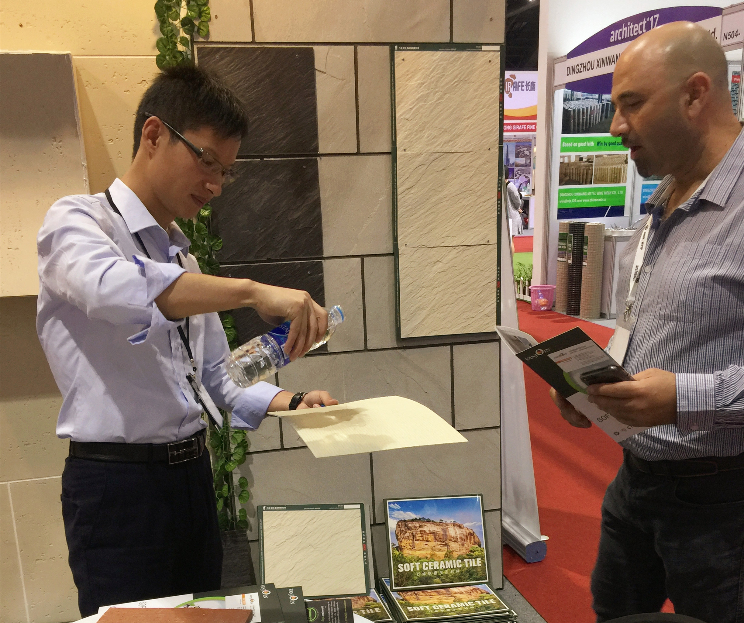 2017年泰国国际建材展,万卓软瓷火爆全场!(图5) 2017年泰国国际建材展,万卓软瓷火爆全场!(图5)