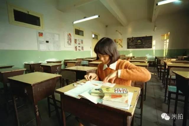 八十年代的中学生懵懂害羞,是真正的青春!