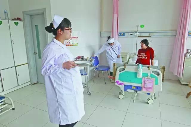 组图:我只是个护士,你会爱我多久?工作实拍刷