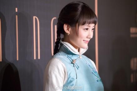 新射雕黄蓉李一桐微博卖萌卧蚕太可爱了 网友