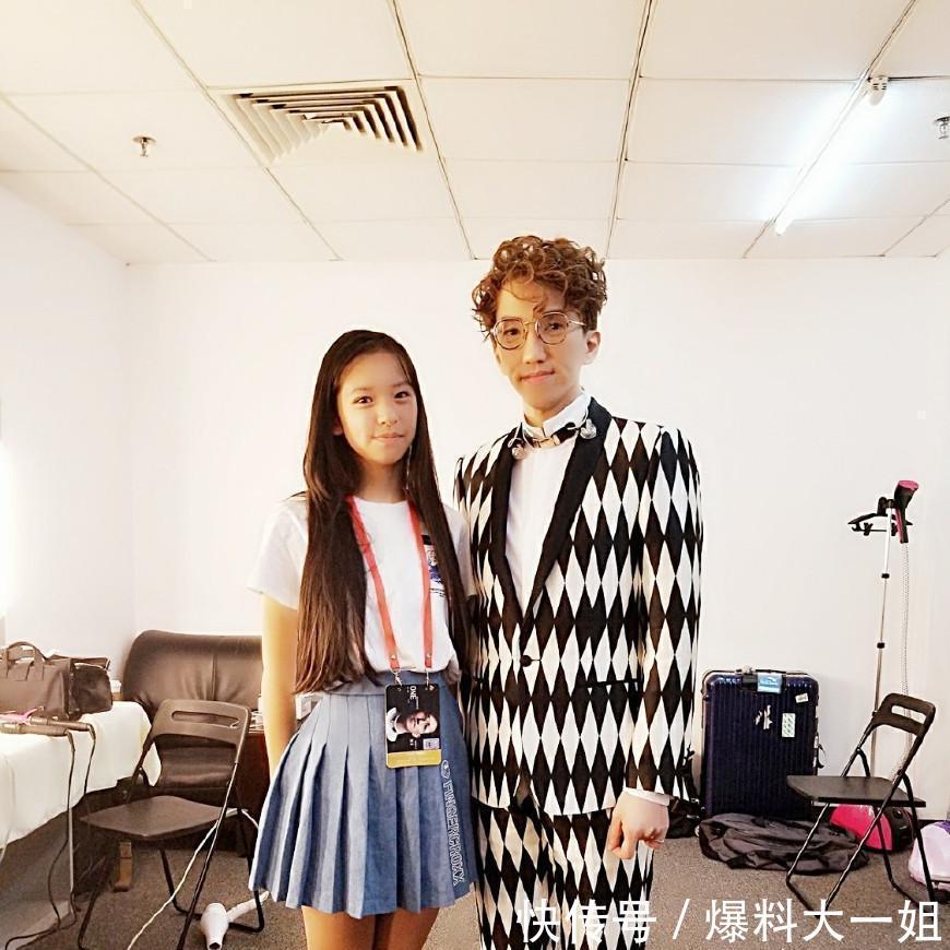 程潇居然还有亲妹妹 长相和姐姐一模一样, 却被