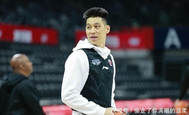 北京队换外援了