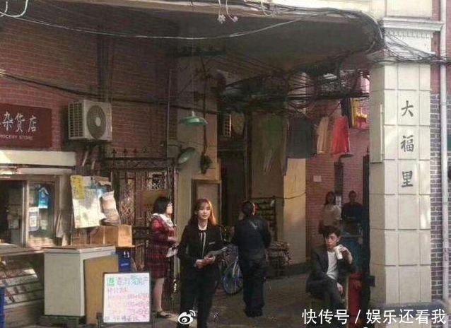 邓伦新剧低调开机,这次的搭档竟是花旦Angelababy