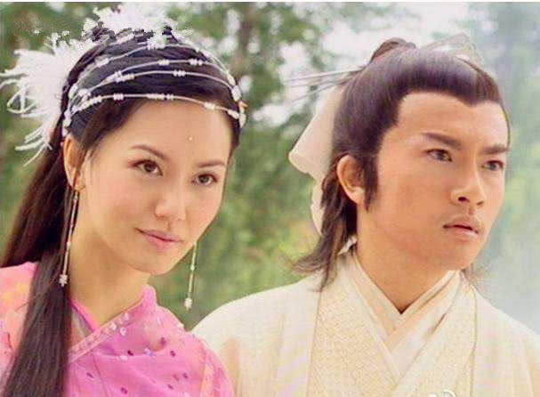 倚天屠龙记中,此人武功绝顶,暴击张无忌,撂倒少林僧,和阳顶天