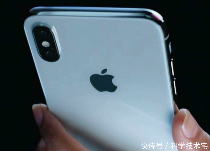首款采用2K分辨率显示屏的iPhoneX Plus售价