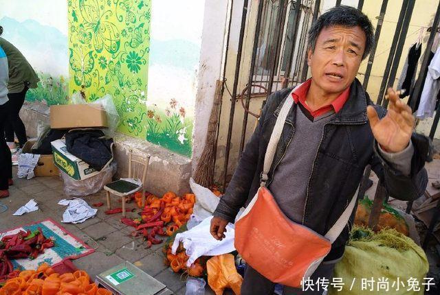 又甜又脆的太空椒,农民切开卖当水果卖,谁管什