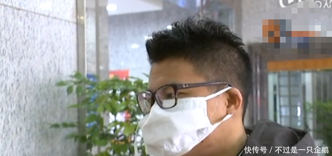 苹果x手机送修后主板被换, 男子怒曝光, 维修店