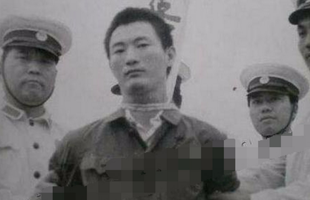 此人是开国上将,一生戎马战功赫赫,却被儿子毁了清誉最后被枪毙