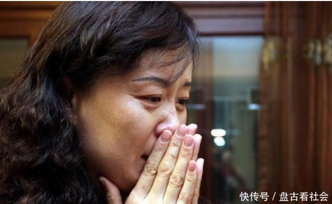 某女学生高考成绩655分,激动给老师报喜,老师