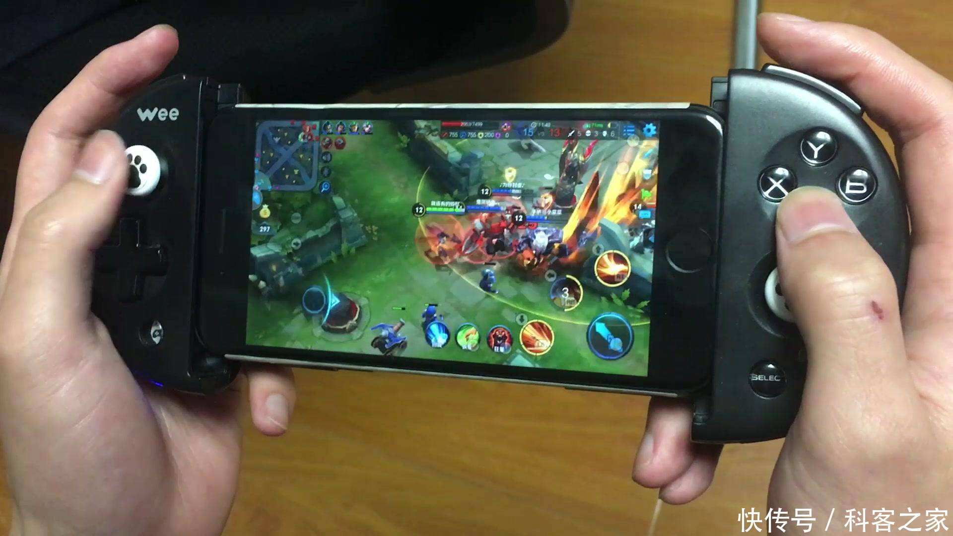 玩游戏的时候骁龙835偶尔卡顿,而骁龙660依然