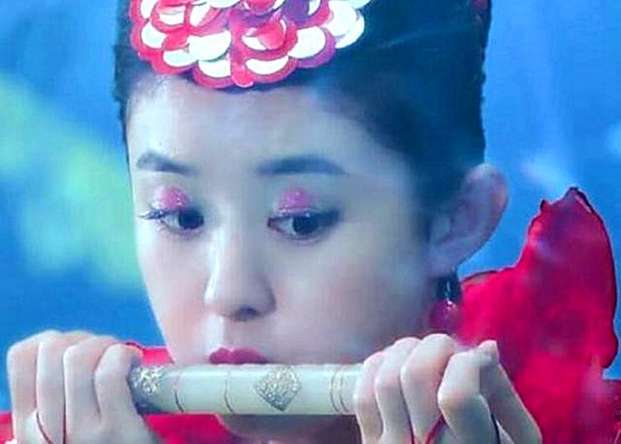 女星古装剧中吹笛子:刘诗诗太美艳,看到赵丽颖