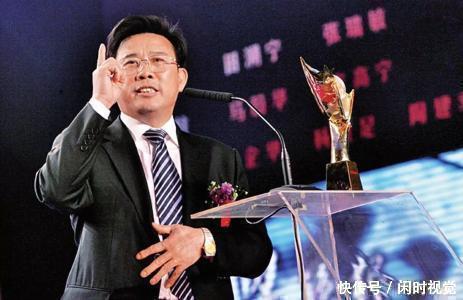 他是差点成为老师的中国首富,把挖掘机卖到全世界身价超过700亿