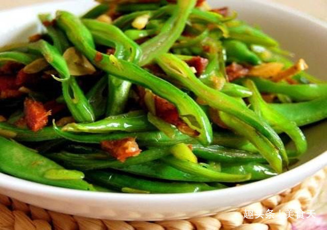 熟蒜养胃吗 t013cc0469959207db7.jpg