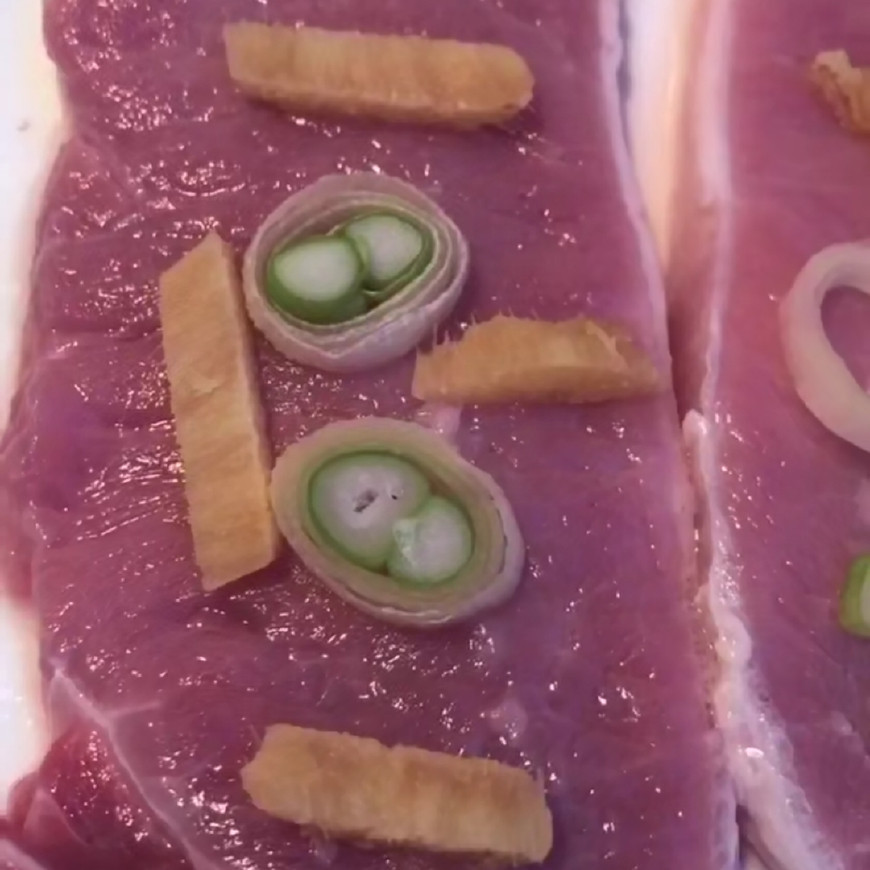 它是我读书时必点的午餐,份量大、价格便宜,美味又很营养